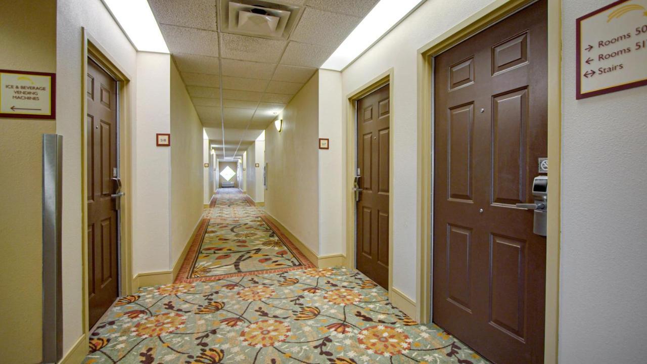 Galleria Palms Orlando - Free Theme Park Shuttles Four Corners Exterior photo